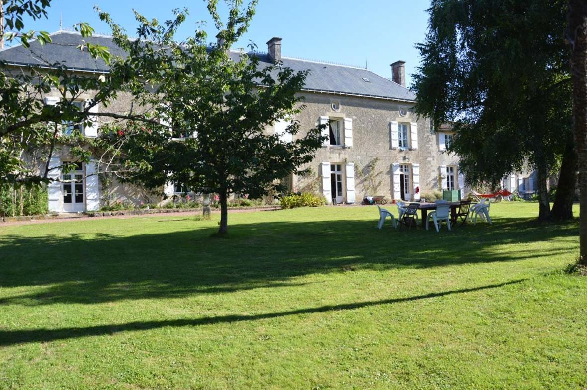 La Roche Cantin Cherveux Esterno foto
