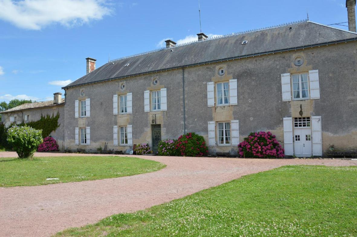 La Roche Cantin Cherveux Esterno foto